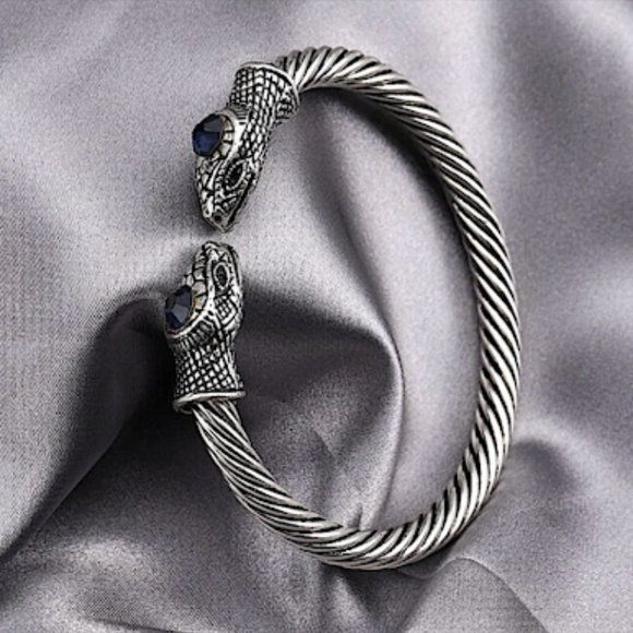 STERLING SILVER SNAKE HEAD BANGLE UNISEX BRACELET - Picture 2 of 6